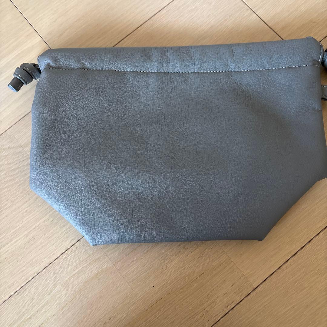 九月八日　ドローストリング　グレー