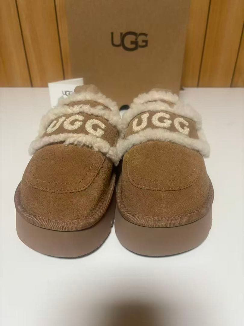 UGG ベージュ 厚底スライドサンダル サイズ36