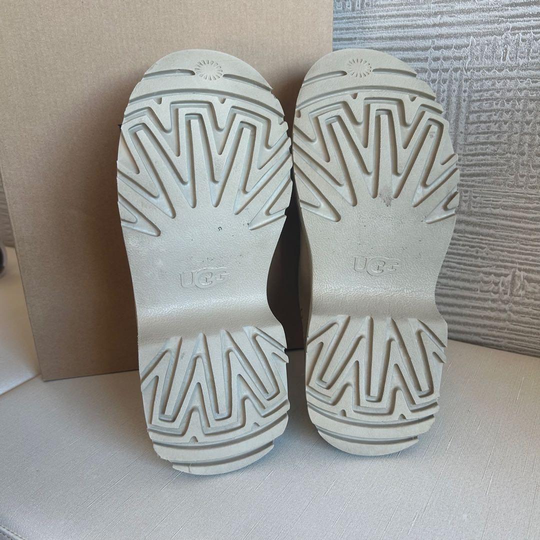 【美品】UGGアグ☆NEW HEIGHTS CLOG BEIGE 厚底 24cm