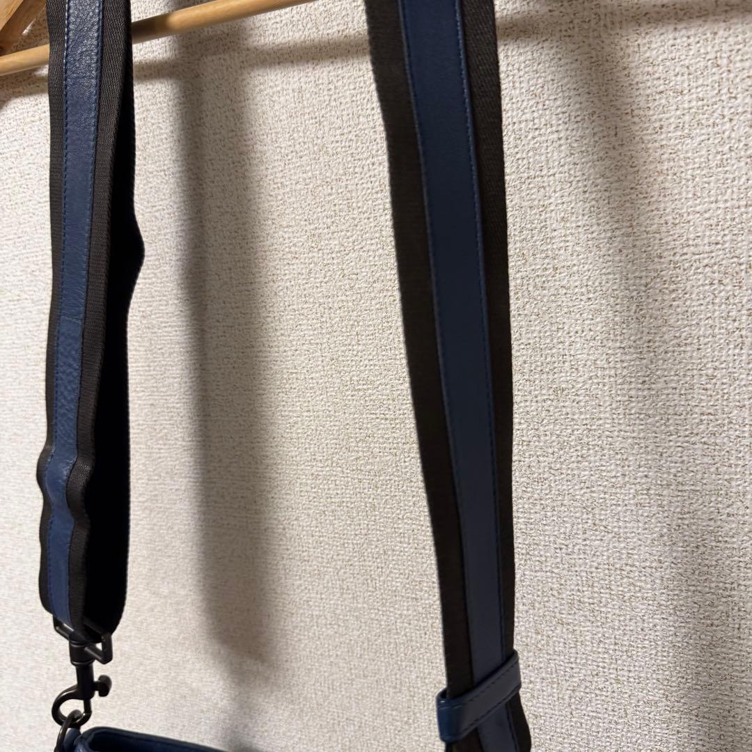 BOTTEGA VENETA イントレチャート　ショルダーバッグ