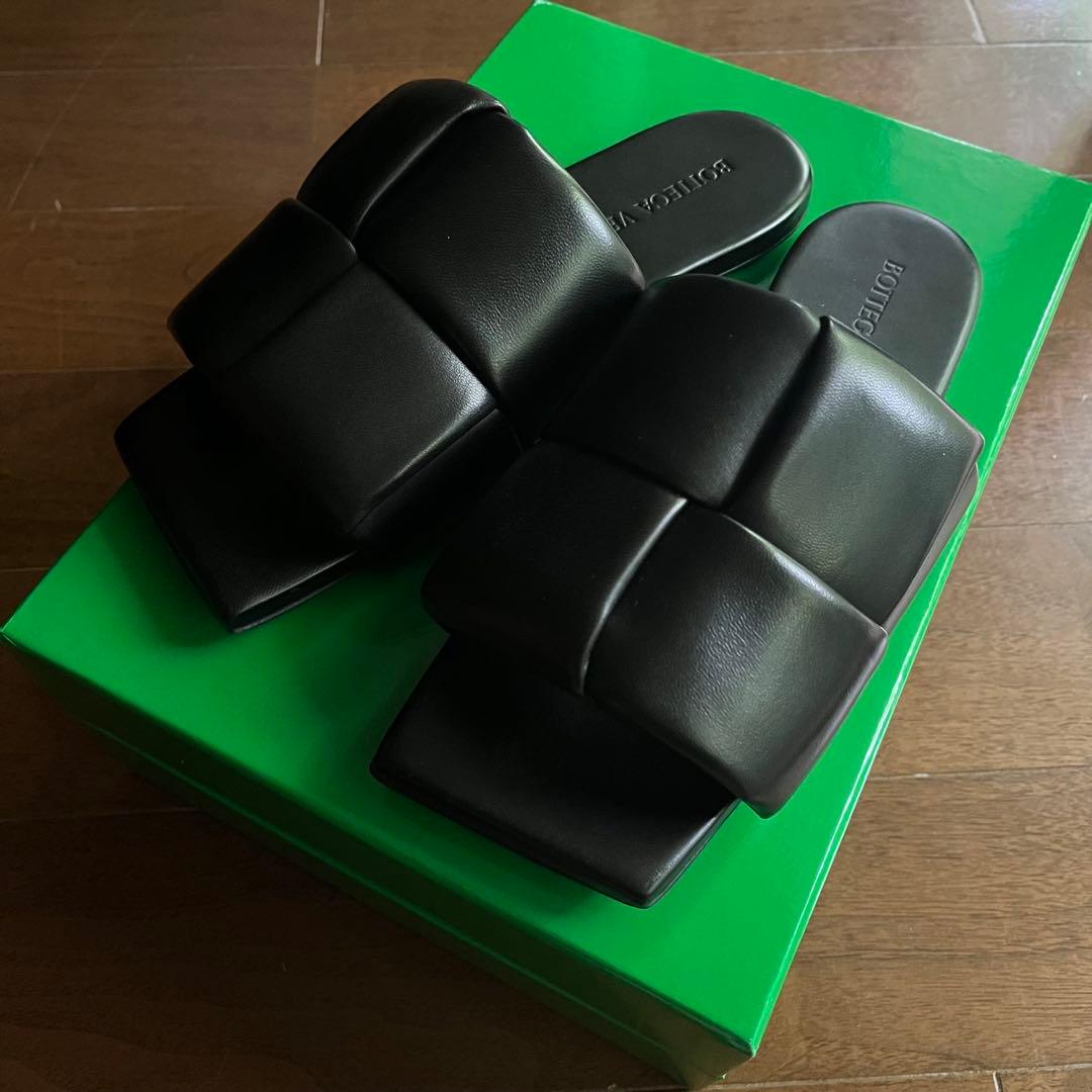 ボッテガ・ヴェネタ フラットサンダル