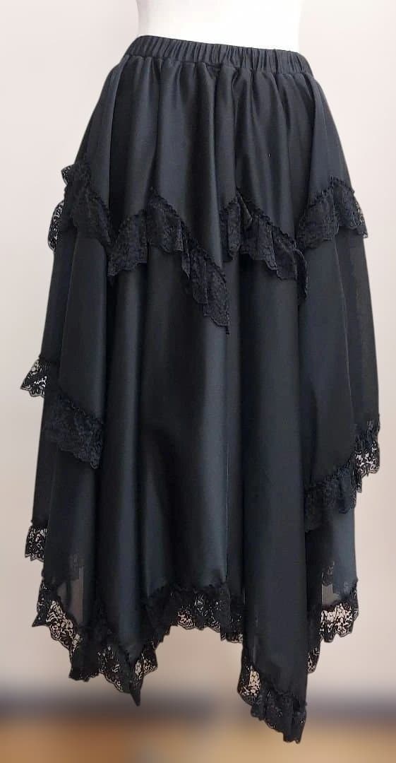 公*o様 アトリエボズ 黒いアシンメトリーロングスカートレース