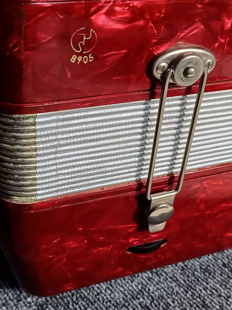 YAMAHA 赤アコーディオン 30鍵 美品です！音出し確認済み品