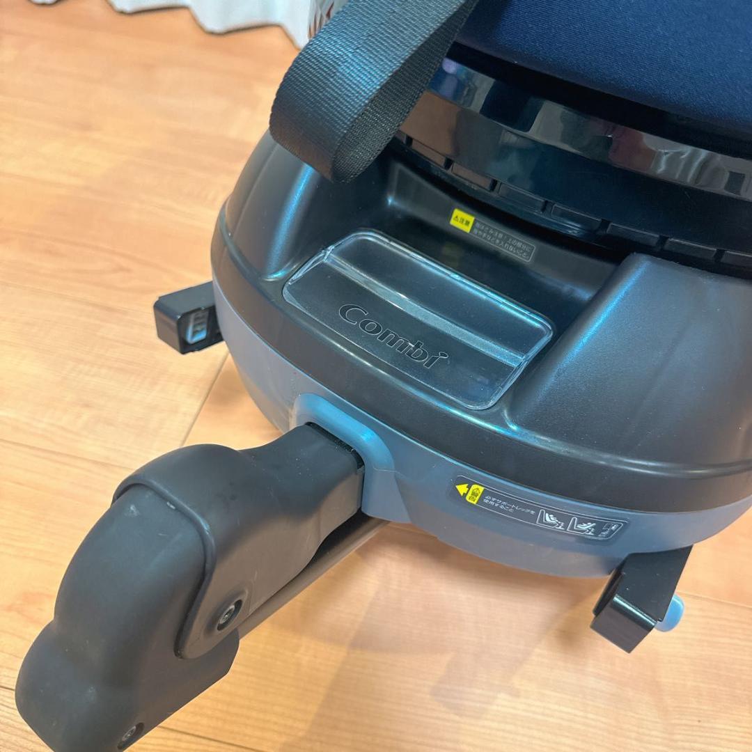 Combi クルムーヴ アドバンス ISOFIX エッグショック JP-590