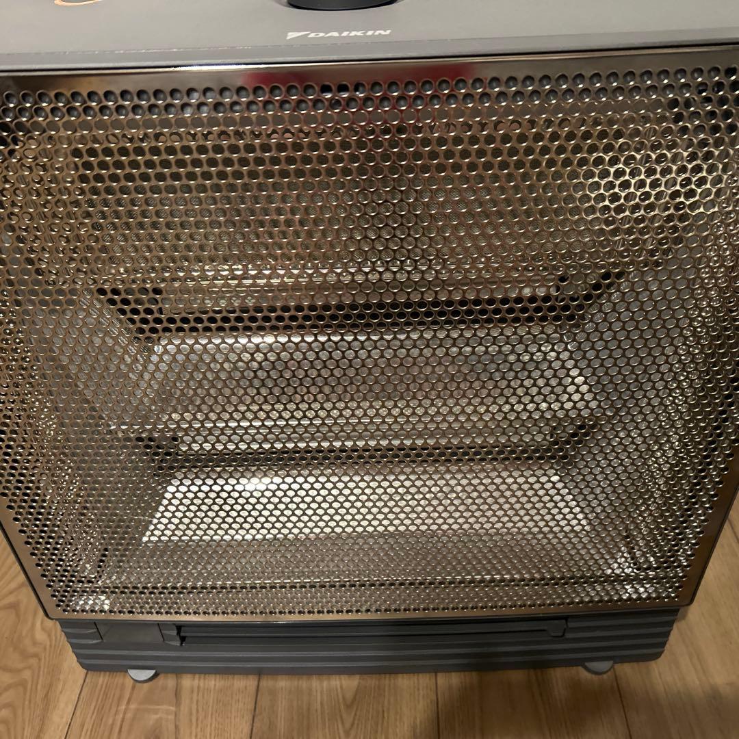 2024年製 ダイキン ハイブリッドセラムヒートWRH135AS-H 遠赤外線