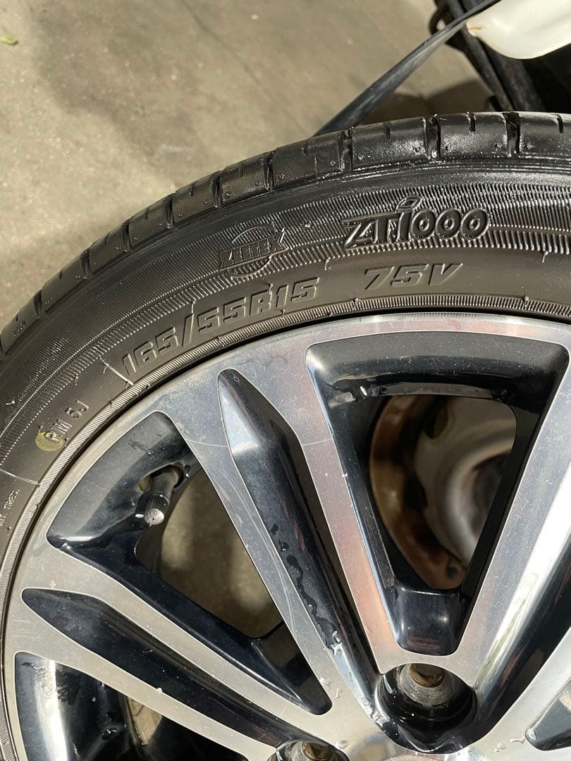 ダイハツ純正ホイール1