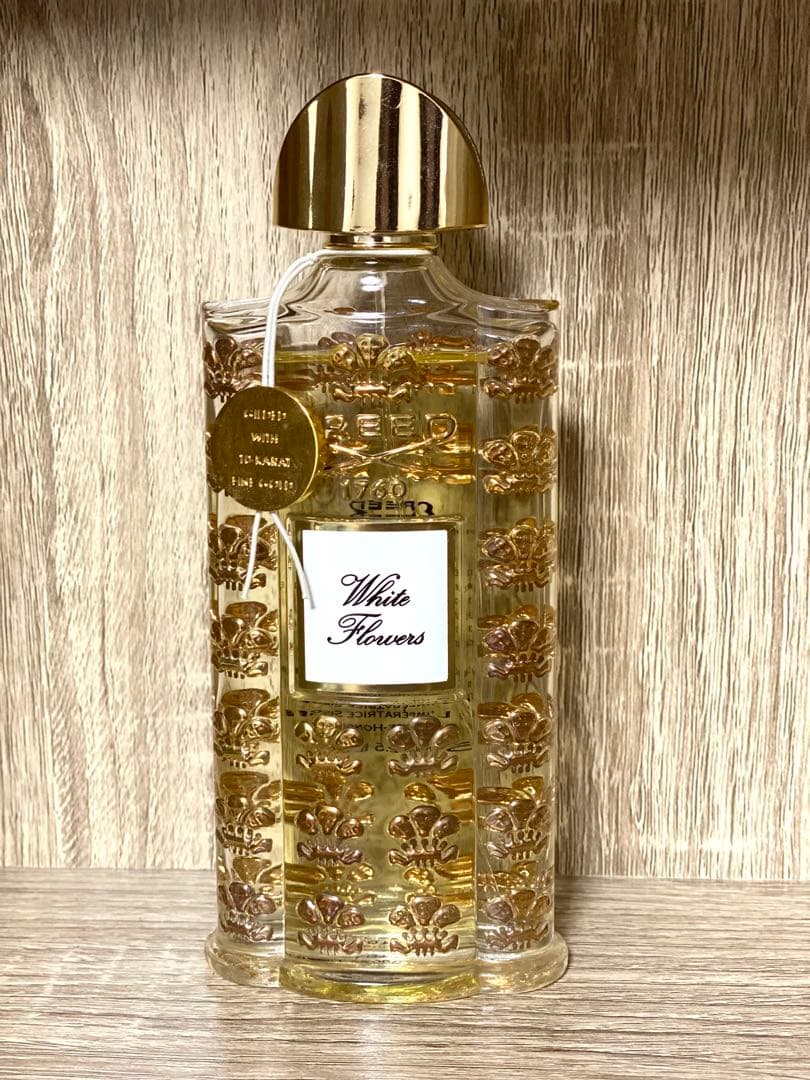 【期間限定】［箱付き美品］レ ロワイヤル エクスクルーシブ ホワイトフラワー