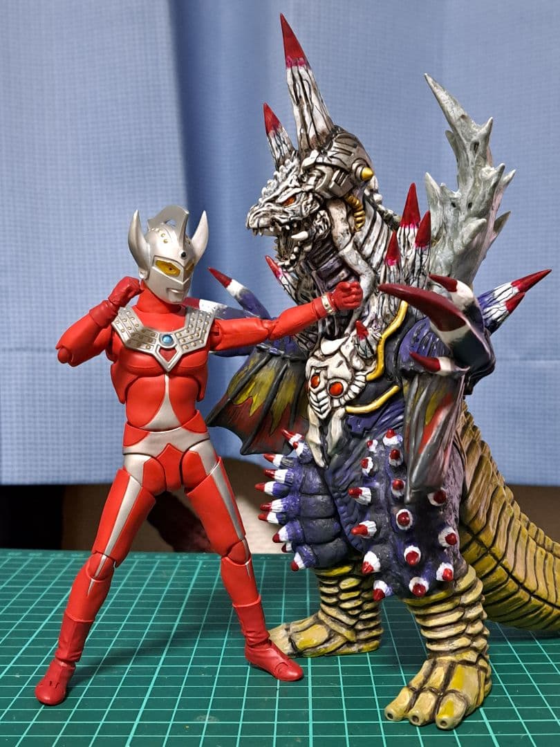 1*0様 ウルトラ怪獣DXソフビシリーズ デストルドス 改造リペイント完成品