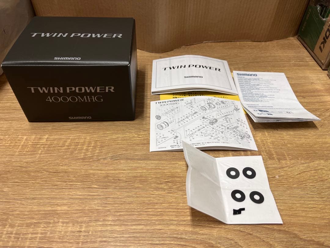 SHIMANO シマノ　24 ツインパワー4000MHG