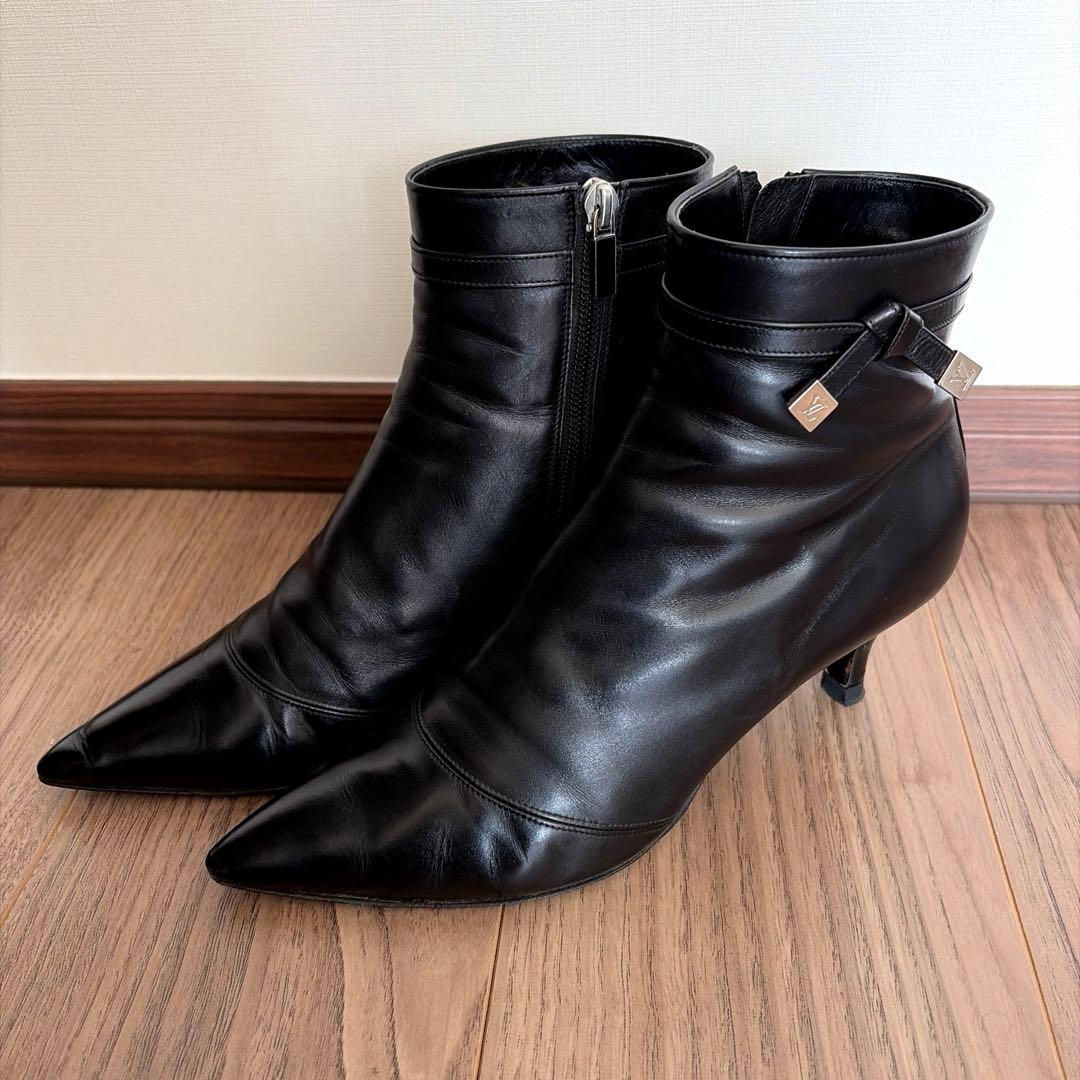 ルイヴィトン　ショートブーツ　37,5