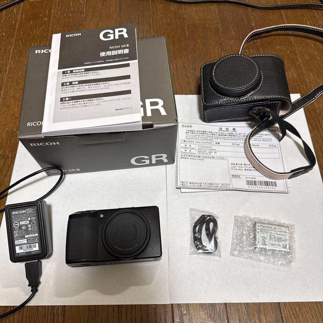 【美品】RICOH GR III コンパクトデジタルカメラ