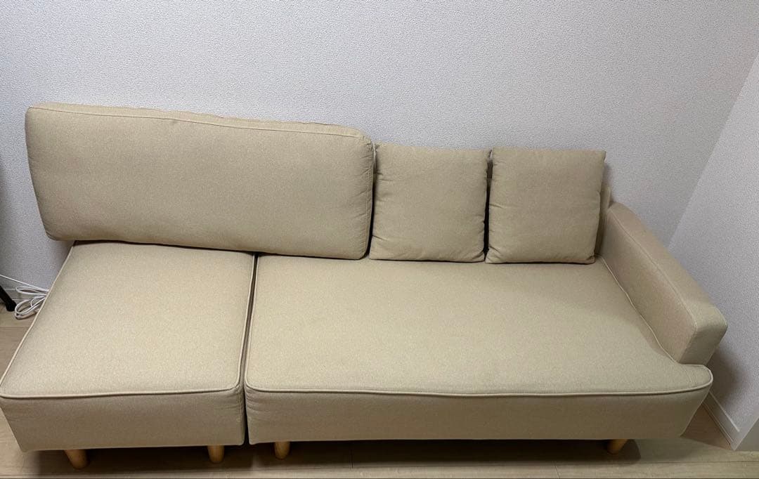 カウチソファ　ベージュ