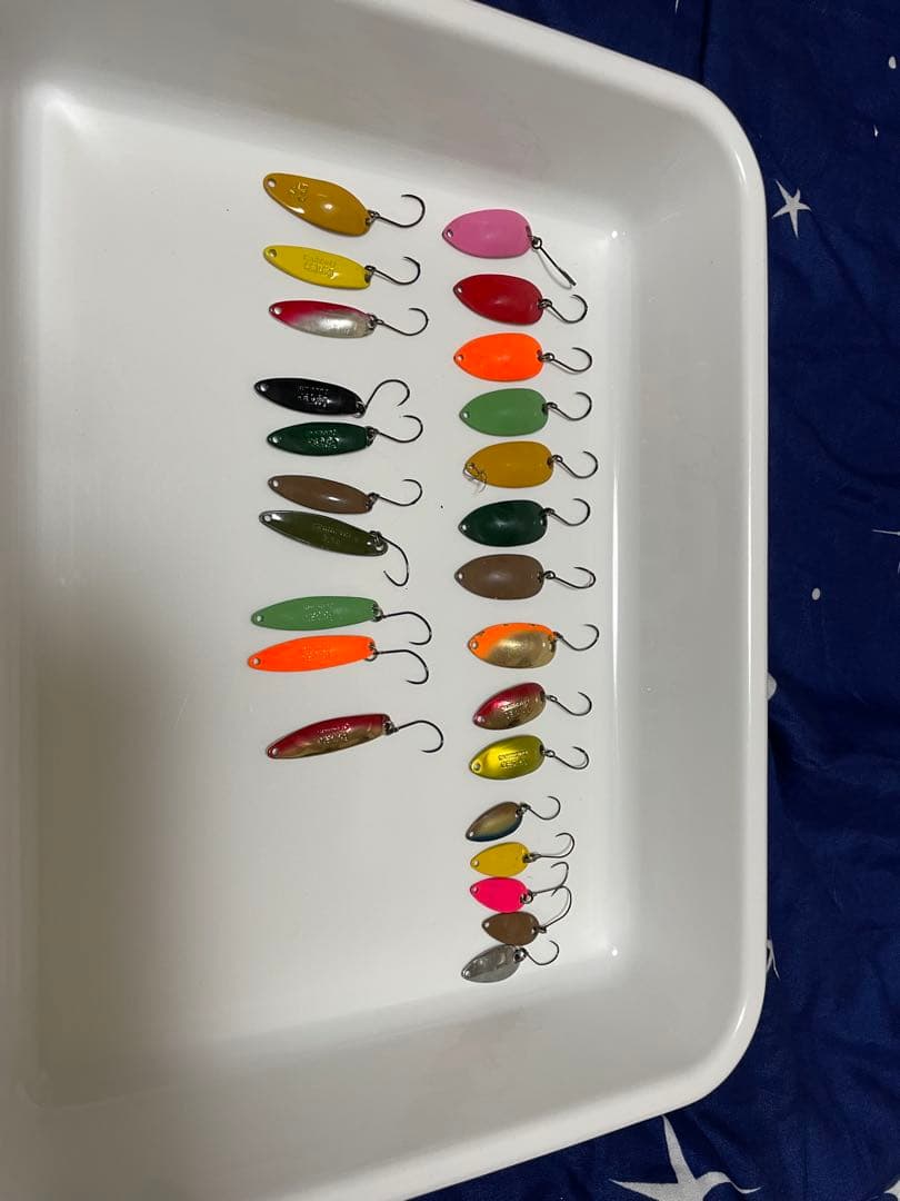 管釣用　ケースとルアーセット