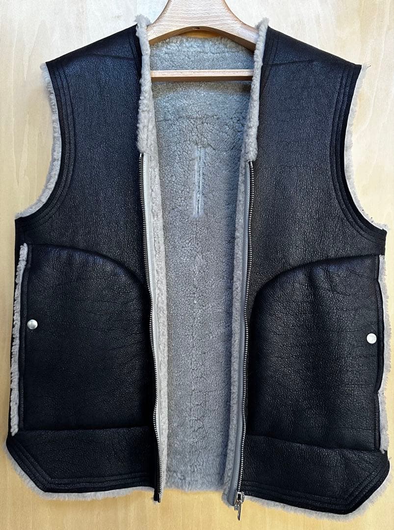 リックオウエンス　メンズレザー&ラムファーベストMサイズ