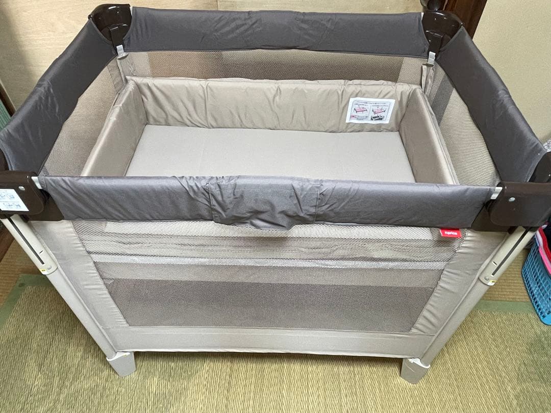 (非喫煙者 ペット無し)Apricaココネルエアー ベビーベッド サークルココア