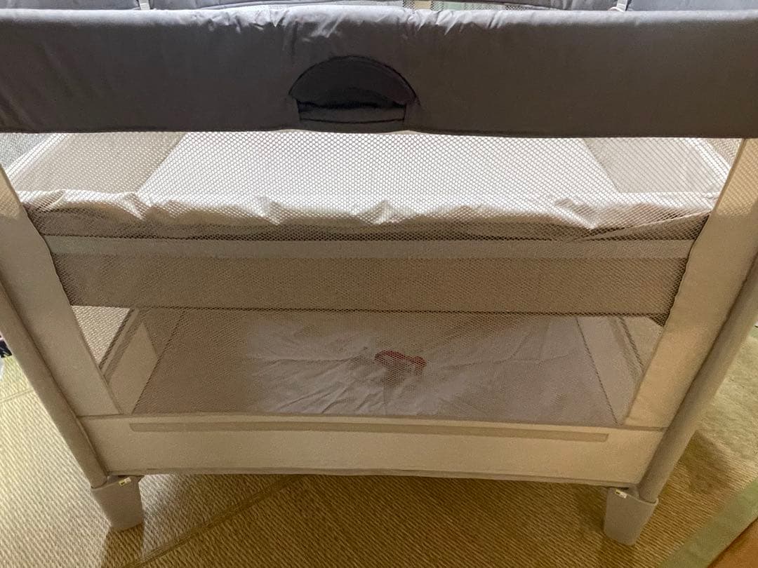 (非喫煙者 ペット無し)Apricaココネルエアー ベビーベッド サークルココア