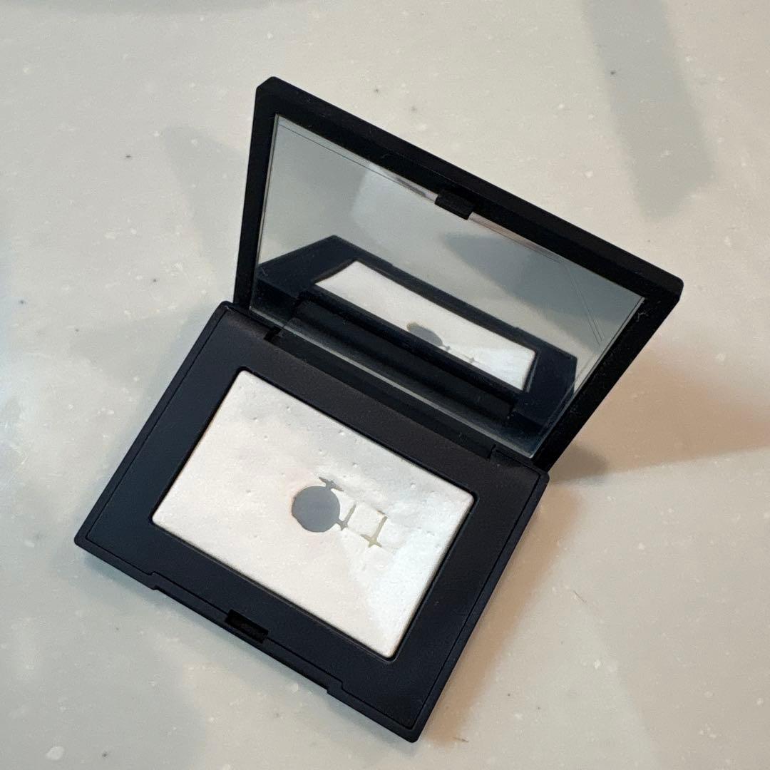 NARS ナーズ ライトリフレクティングセラムクッションファンデーション➕おまけ