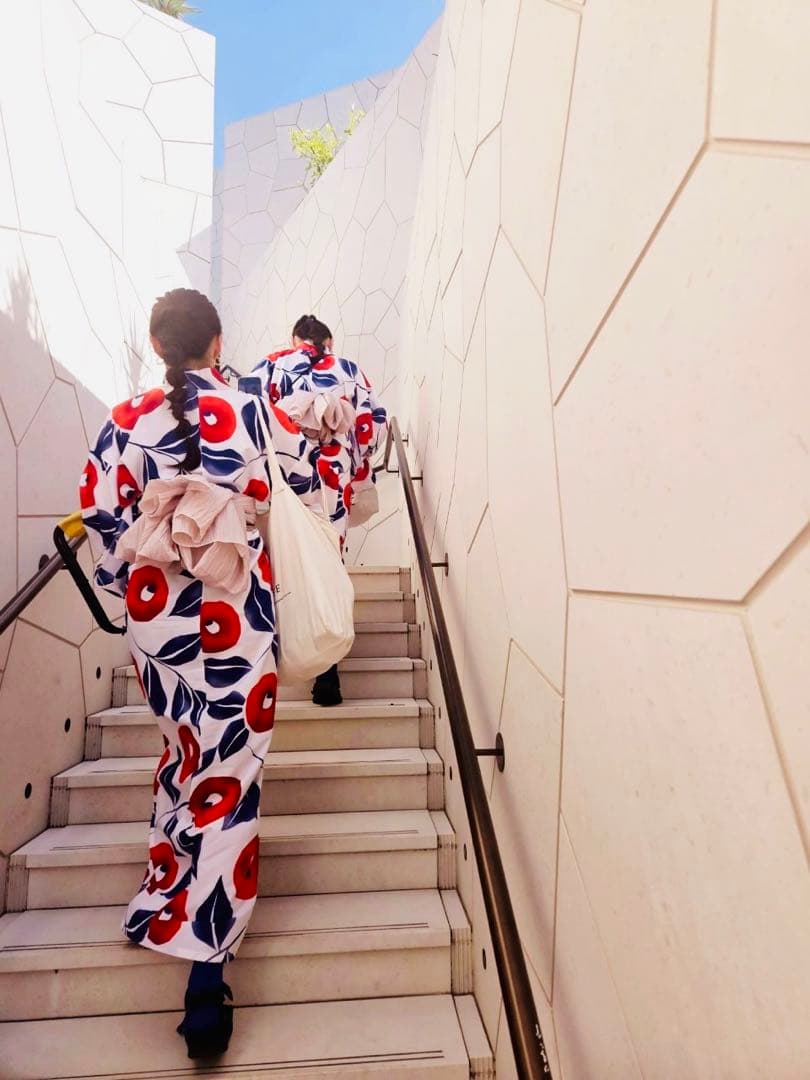 万博　浴衣　ミャクミャク　赤青　青赤