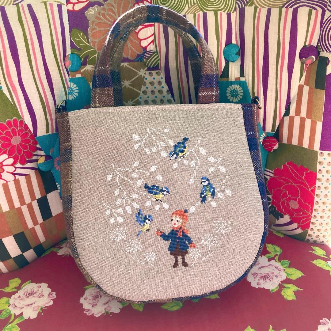 クロスステッチ❤︎ツイード丸底バッグ　ハンドメイド　サモイロフ