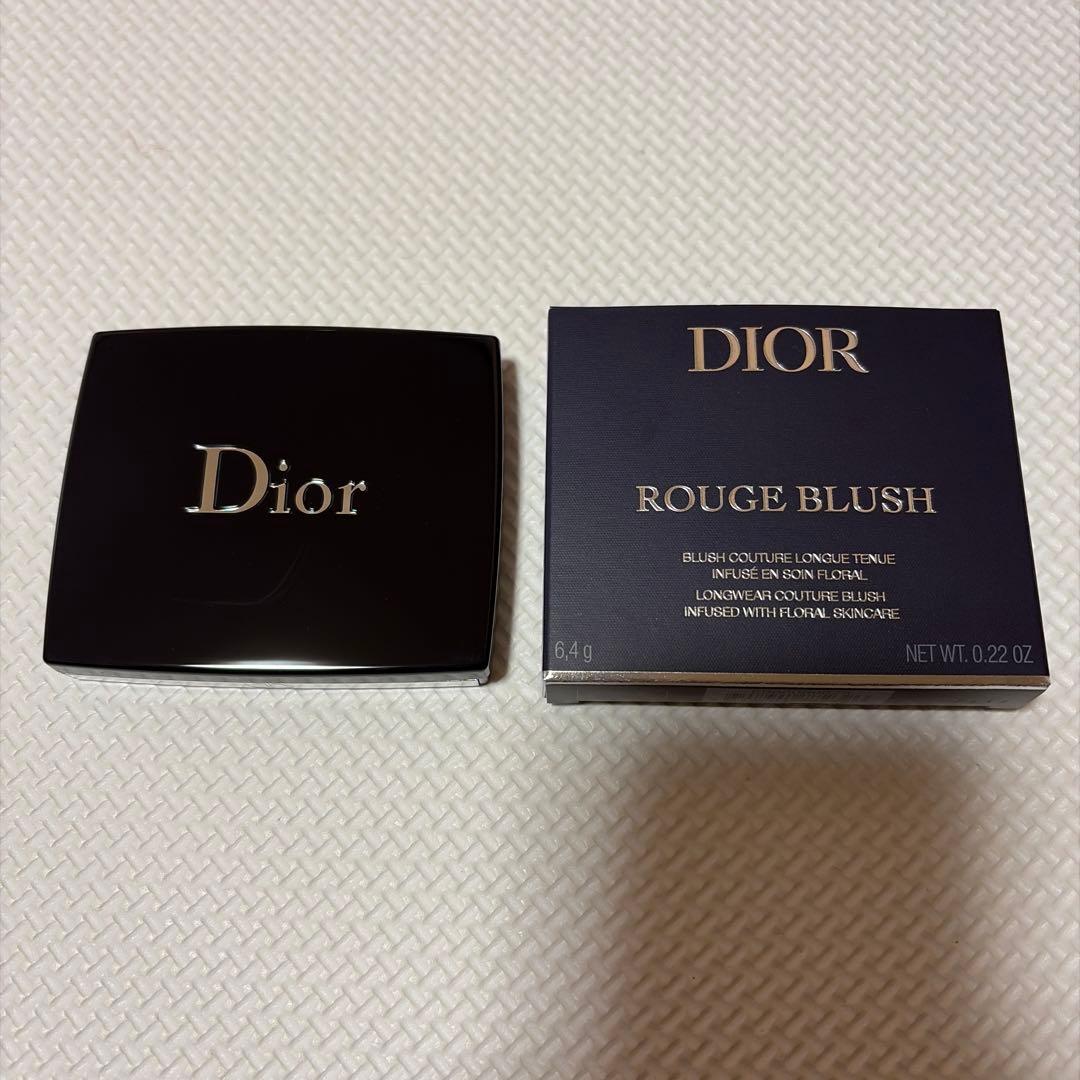 Dior ディオールスキン ルージュ ブラッシュ732 ピーチコロールサテン