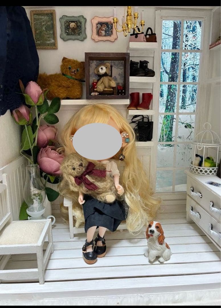 最終価格★木製　ドールハウス　シャンデリアがあるお部屋　背景ボード