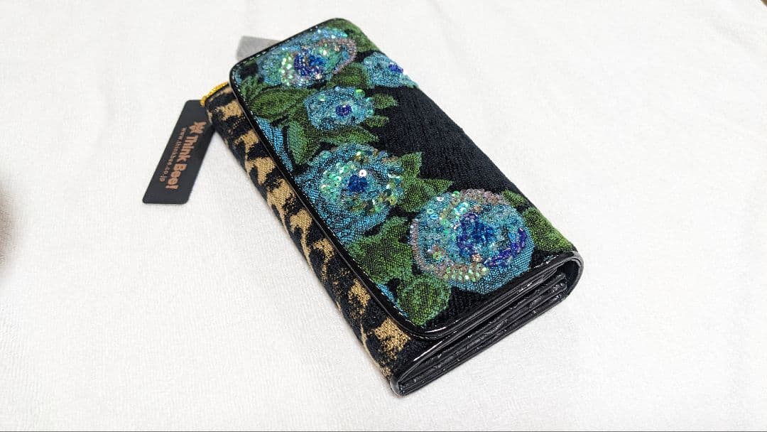 Think bee! 花柄刺繍 長財布