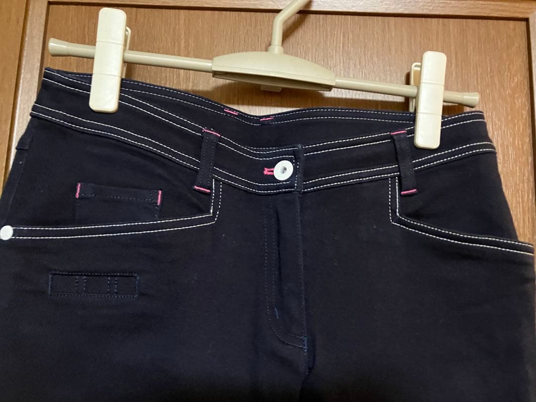 専用 未使用 マンシングウェア ゴルフ パンツ 11号 ネイビー ペンギン刺繍