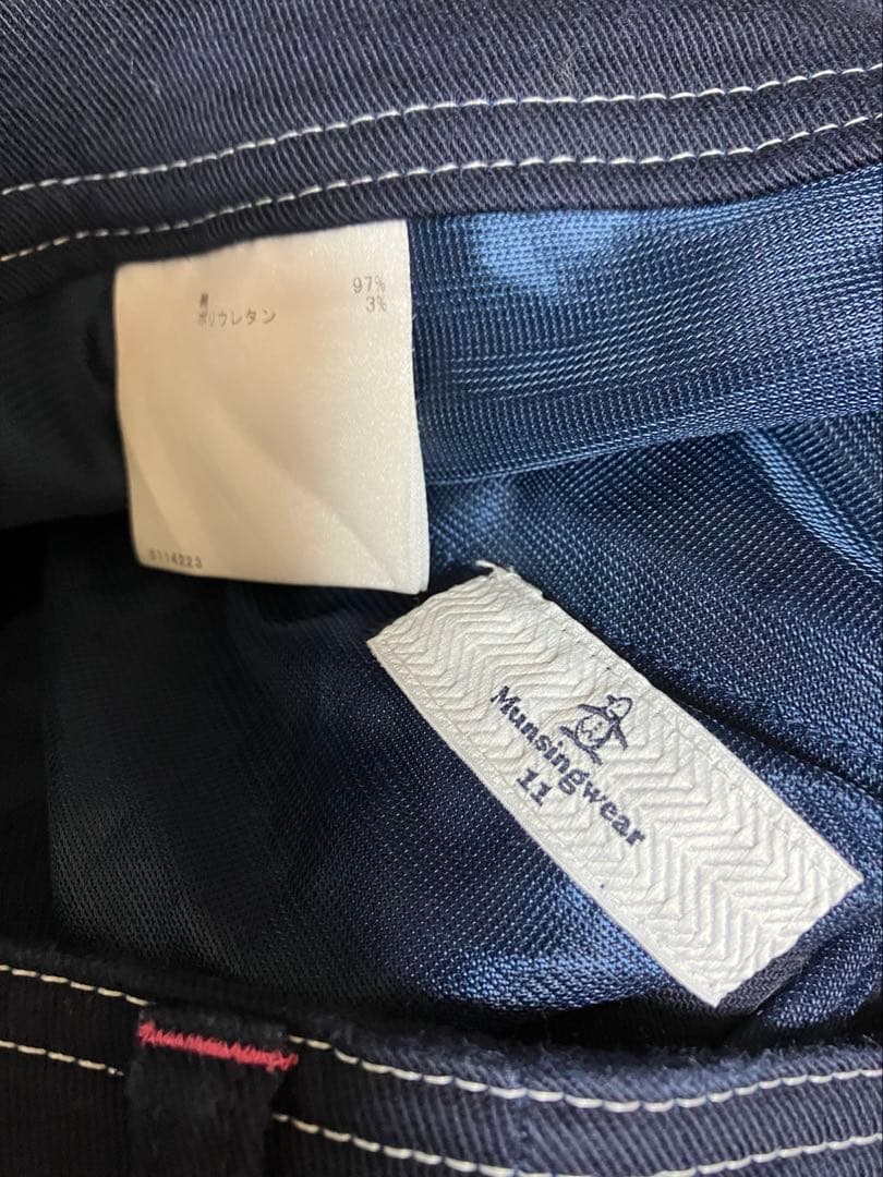 専用 未使用 マンシングウェア ゴルフ パンツ 11号 ネイビー ペンギン刺繍