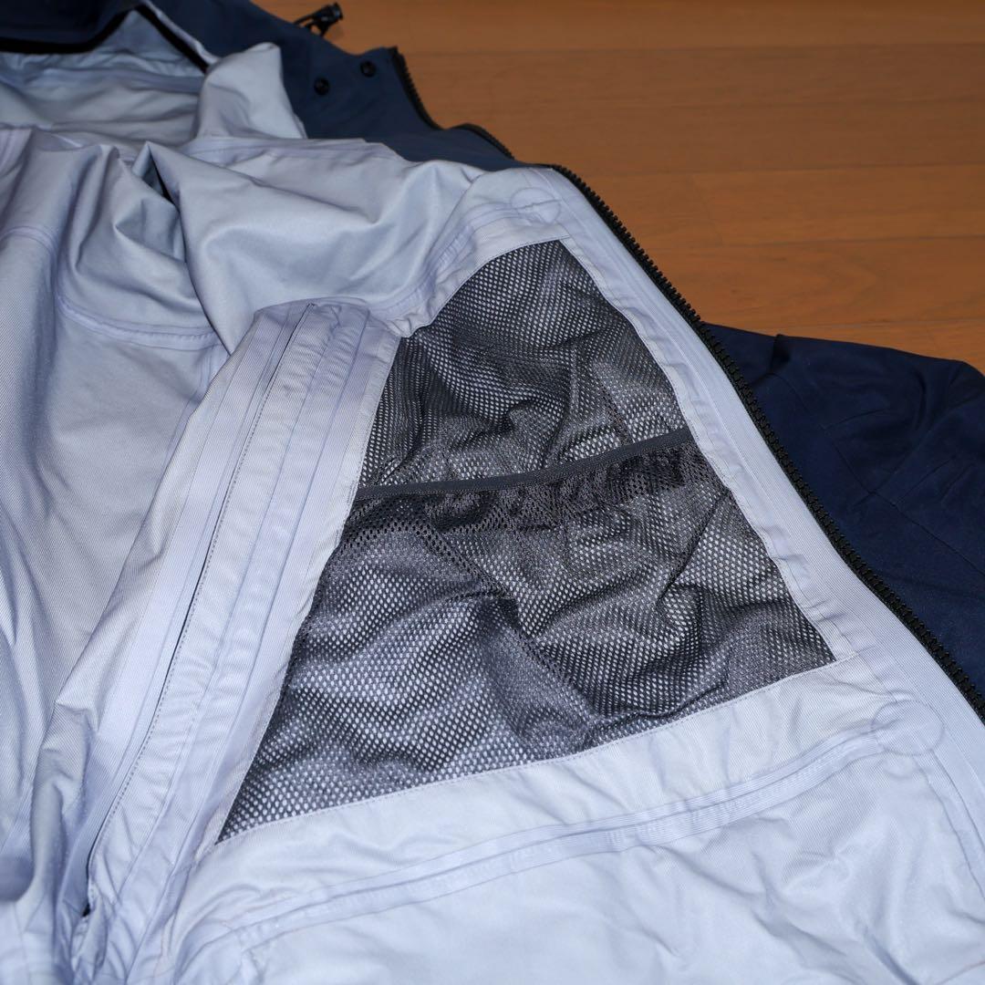 【最終値下げ】ホグロフス ヴァッシ ゴアテックス ジャケット ネイビー/ Ｌ