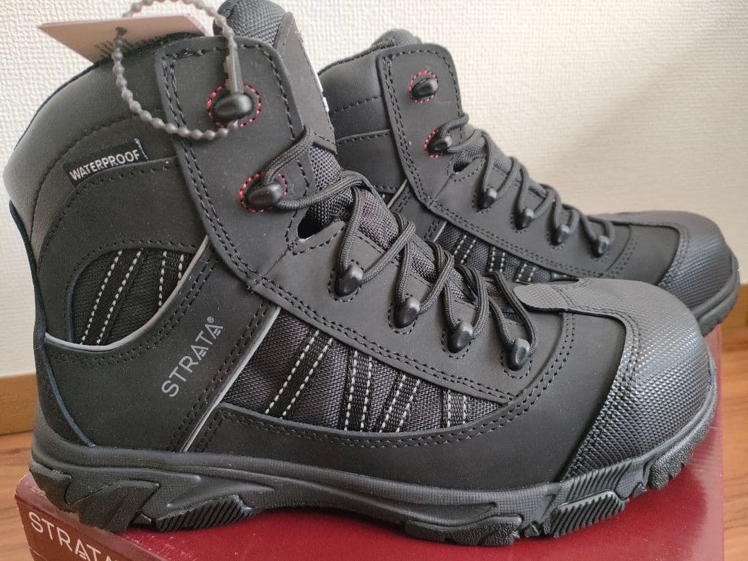 大幅値下げ【新品】STRATA 防水安全靴 28cm ブラック メンズ バイク