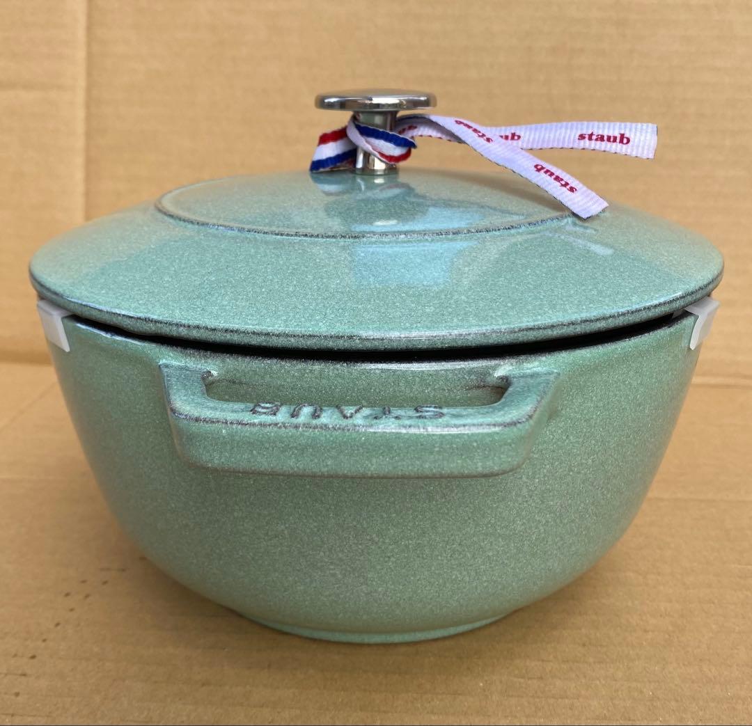 ストウブ　Wa-NABE 20cm Ｌ セージグリーン【生涯保証あり】