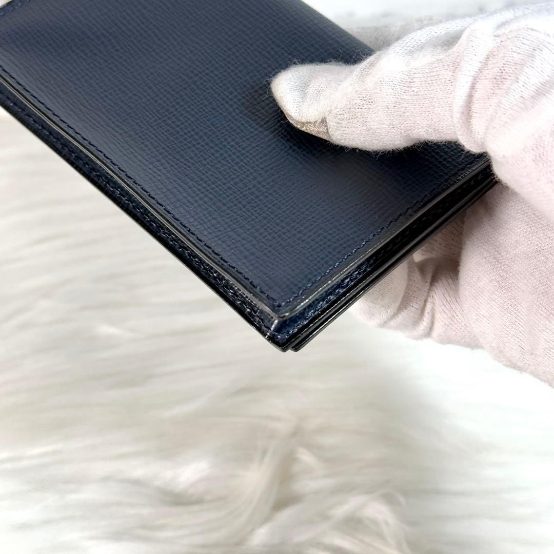 美品 ヴァレクストラ 名刺ケース カードケース ブラック レザー 名刺入れ 黒
