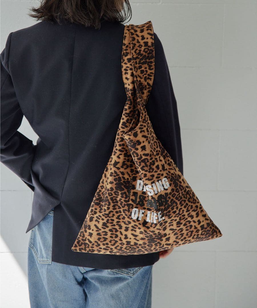 Whim Gazette 【Hoaw.】ショッパーバッグ キャメル レオパード