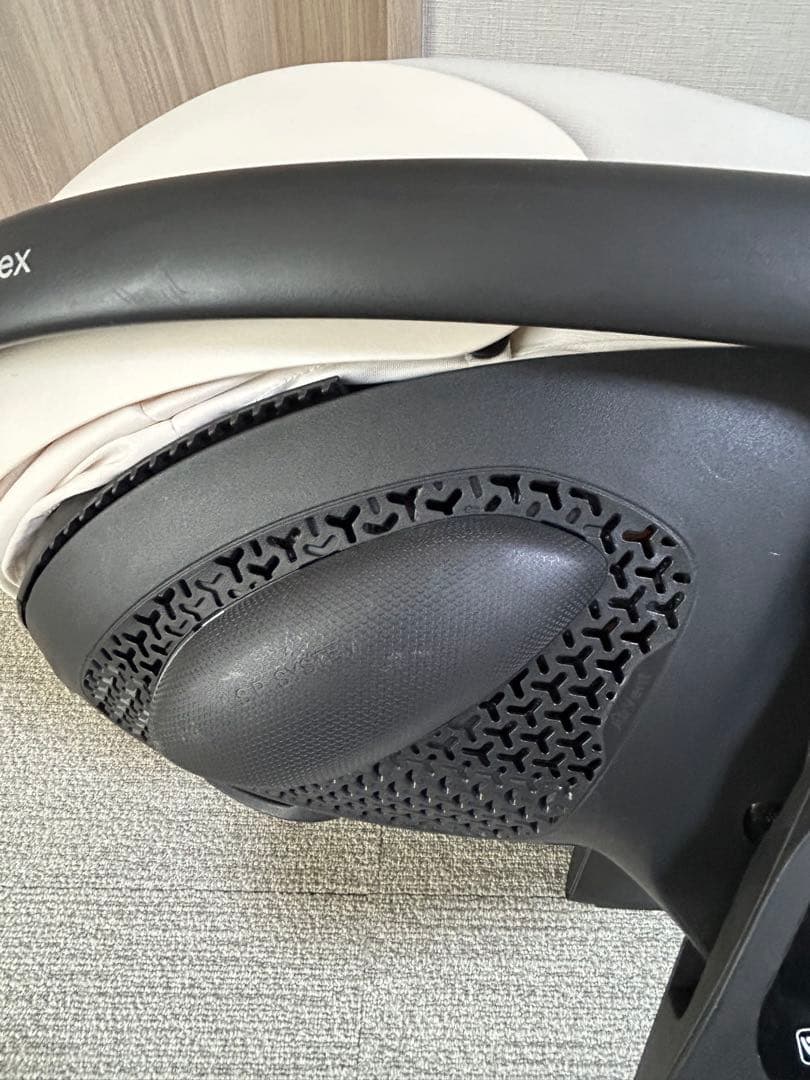 サイベックスクラウドG i-Size シーシェルベージュ(コネクトセット)