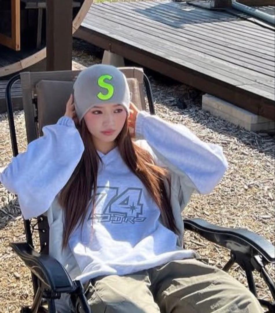 seiraちゃん着用　supremeビーニー