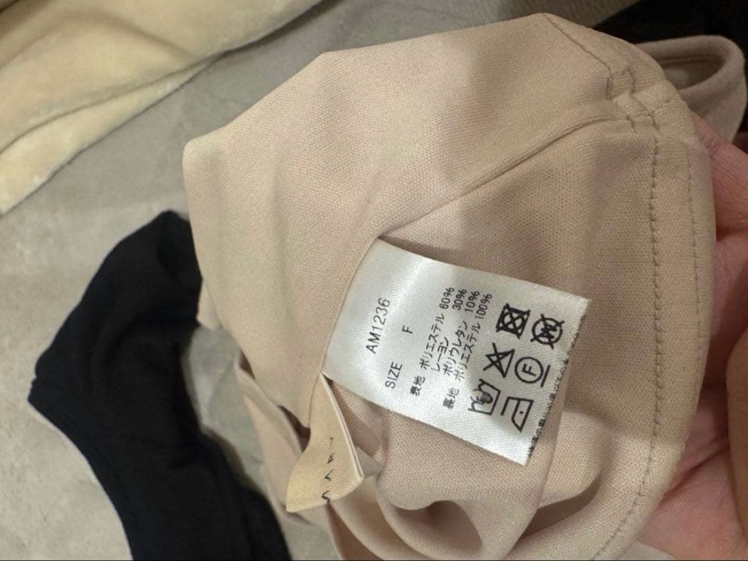 トップス andmary