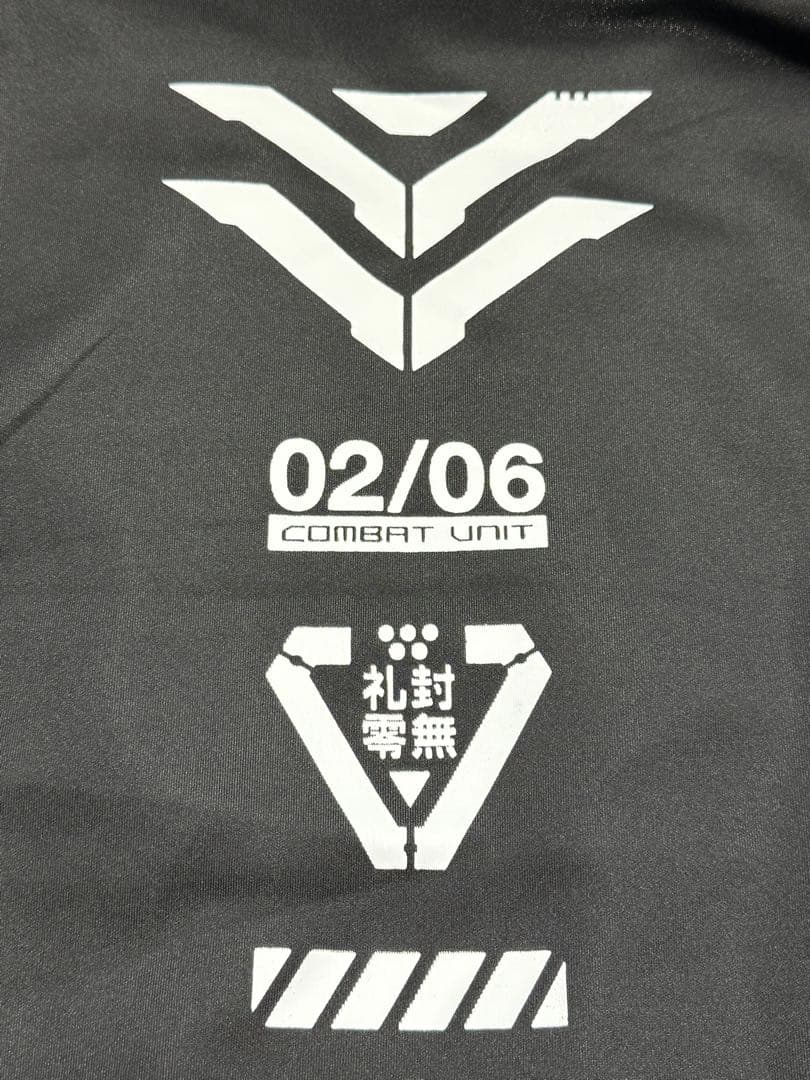 新品同様　REFLEM レフレム　サイバー切替ハイネックジャージパーカー