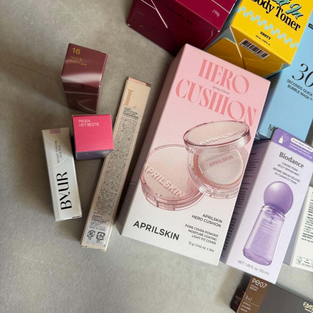 コスメまとめ売り箱入り④\"