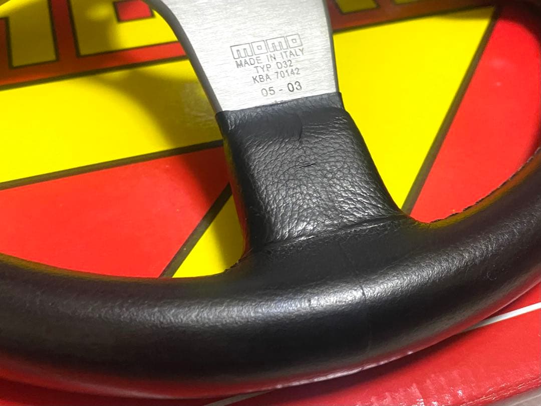 MOMO TUNER D32 ステアリング　即納◎ モモステ
