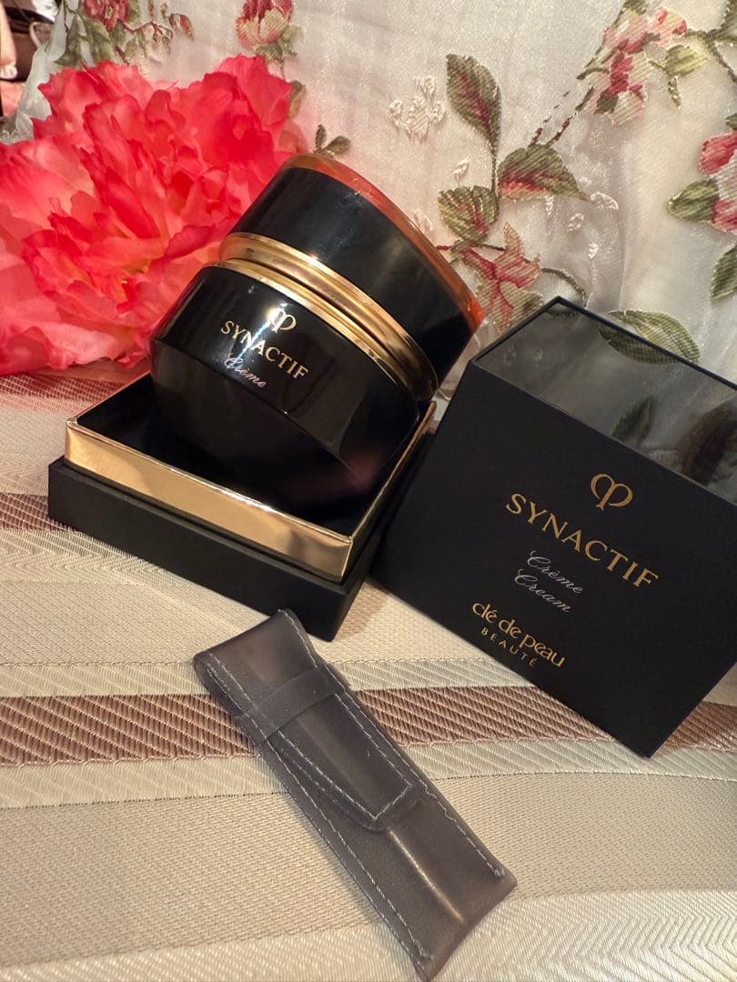 9月購入⭐︎2回使用⭐︎シナクティフクレームn40g１５万4000円残量9.５割以上