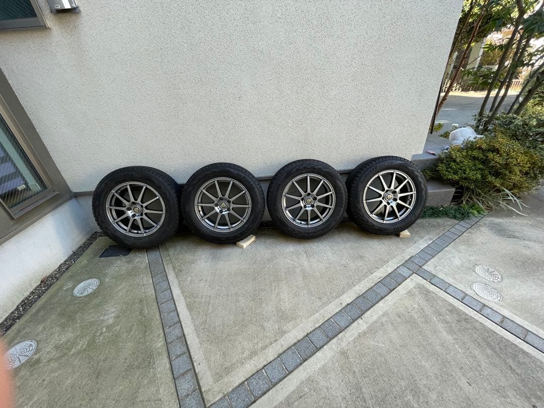 美品YOKOHAMA ice GUARD SUV G075 225/65R17