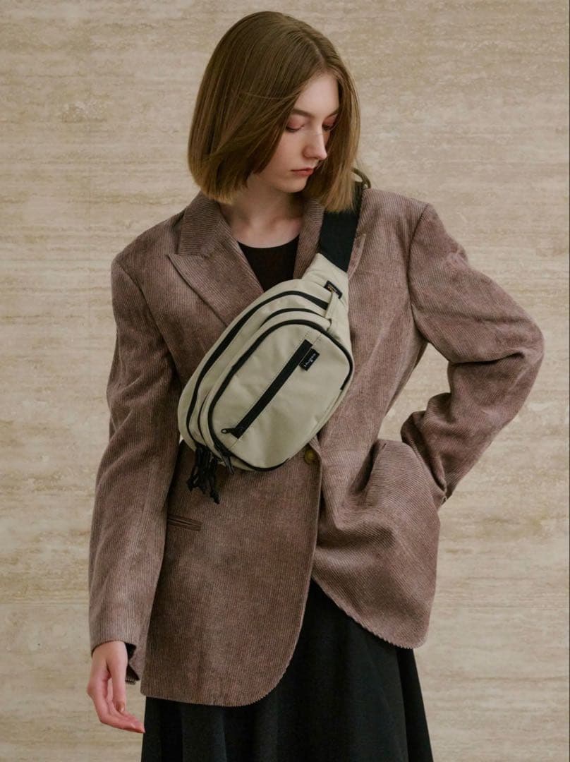 新型　改良版　ハグー Hugoo ヒップシート 抱っこ紐 　ベージュ