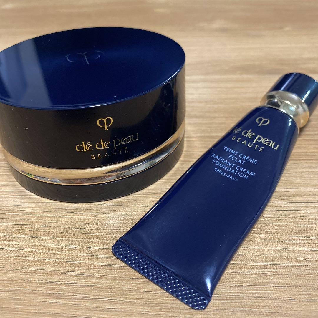 クレ・ド・ポーボーテのフェースパウダーとクリームファンデ