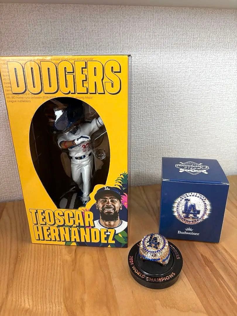 【限定品】テオスカーヘルナンデス ボブルヘッド＋チャンピオンリングレプリカセット