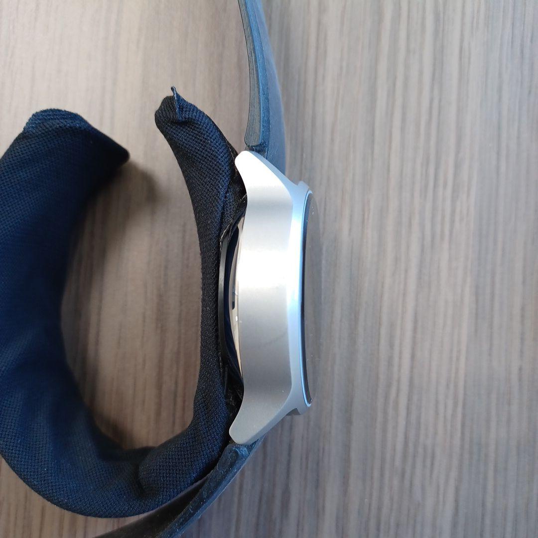 オムロン　腕時計　ウェアラブル　HCR