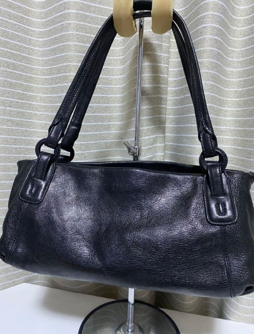 genten　黒いレザーハンドバッグ