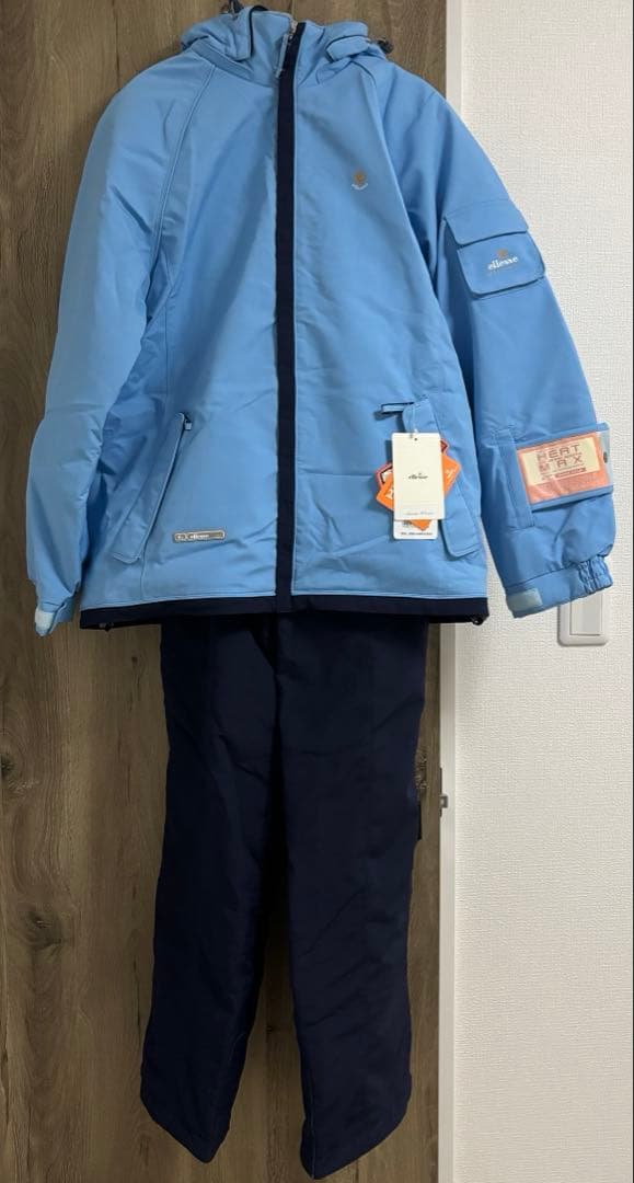 【Curiouse様 】ellesse ITALY♡スノボウェアセット