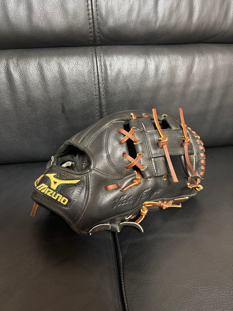 ミズノ　ビクトリーステージ硬式内野手用グラブ