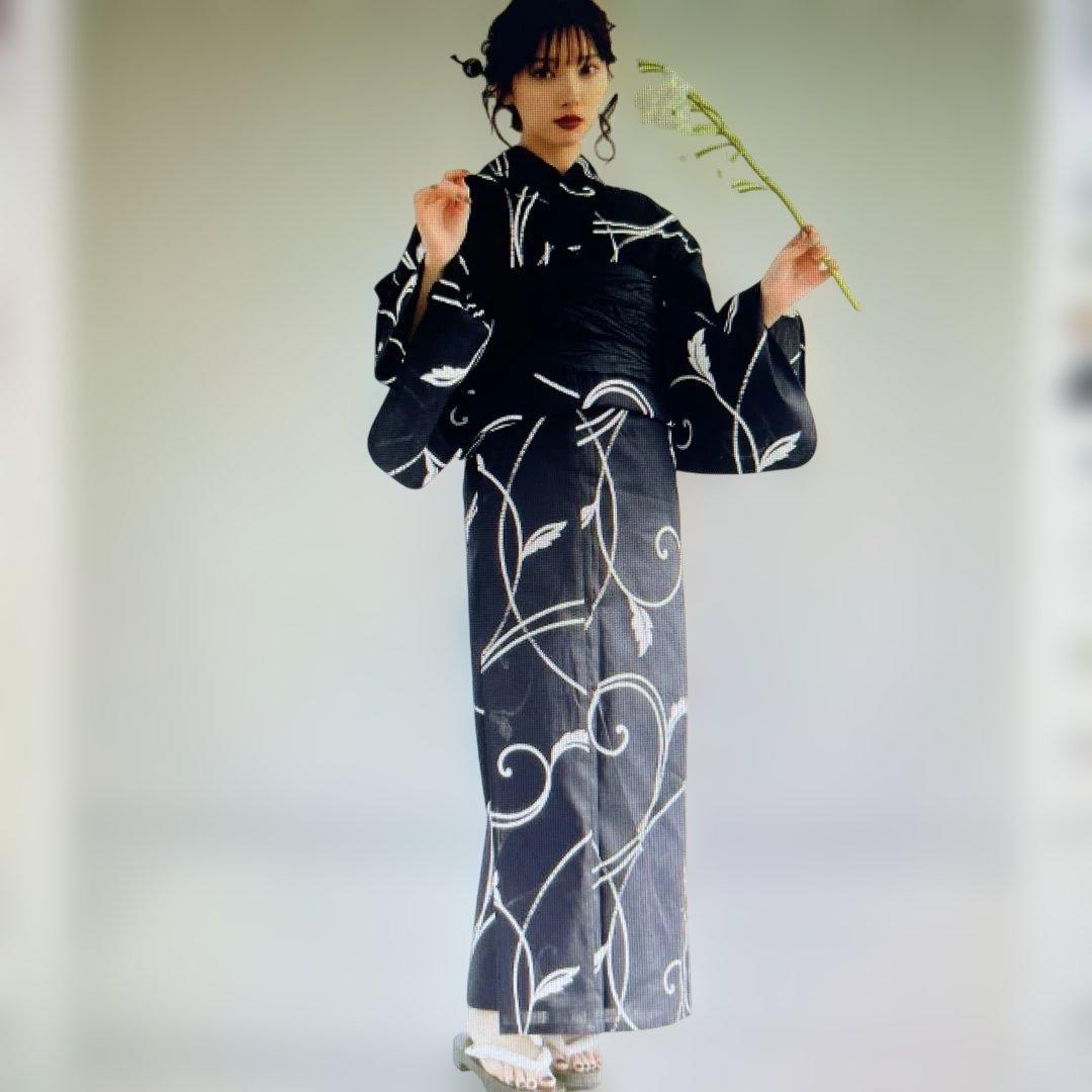 2025年6月新作　最終お値下げ　新品Dita 浴衣5点セット 黒白花柄