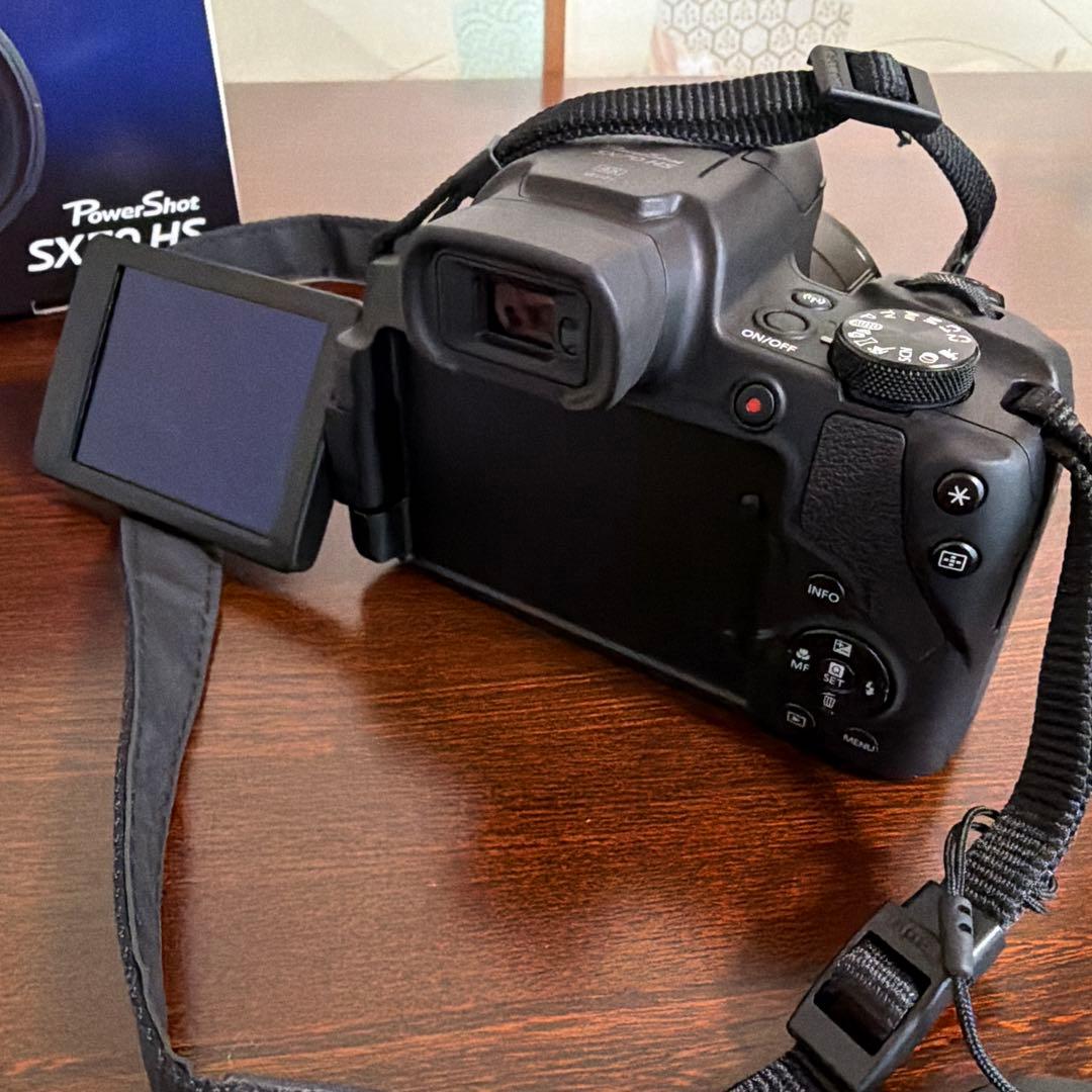 【週末値下げ】PowerShot sx70hs